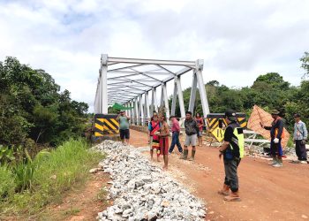 Rehabilitasi Jembatan Ketungau 1 : Melangkah dengan Adat, Membangun Negeri di Ujung Negeri