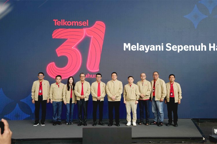 Memasuki usia ke-31, Telkomsel kembali menegaskan semangat “Melayani Sepenuh Hati” sebagai komitmen menghadirkan pengalaman yang lebih personal, relevan, dan bermakna bagi masyarakat Indonesia, sekaligus menyampaikan apresiasi atas kepercayaan pelanggan yang terus menguat hingga saat ini.(ist)