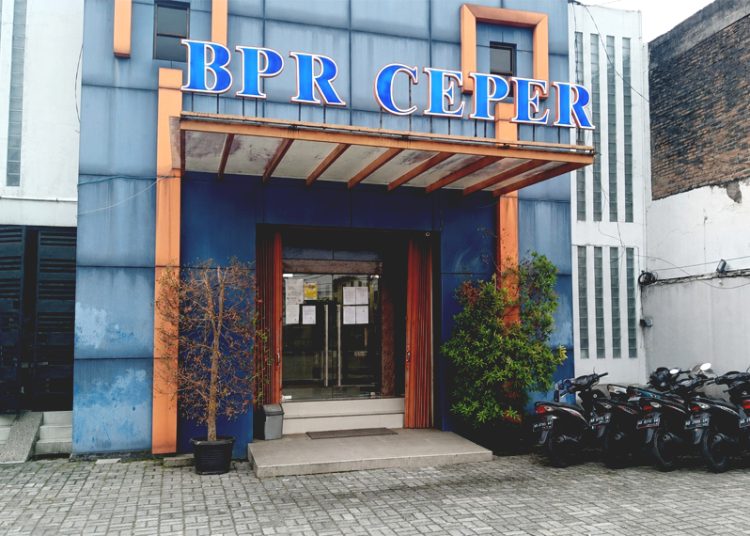 BPR Ceper Permata Artha yang dicabut izin usahanya oleh OJK. (ist)