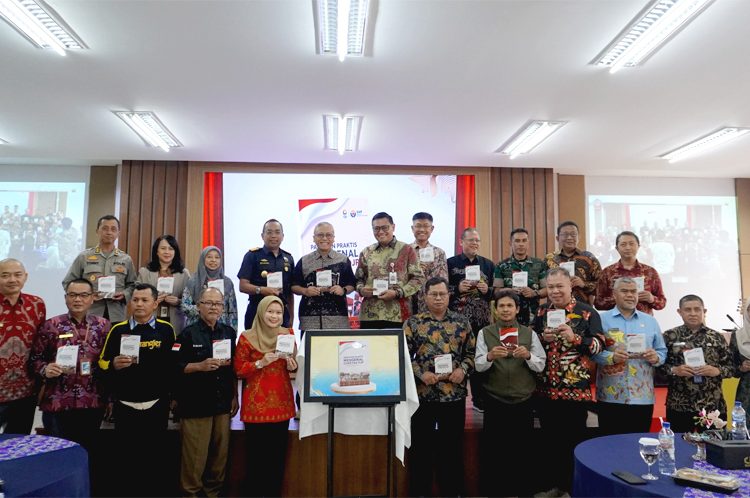 Kantor Wilayah DJP Kalbar mengikuti kegiatan kolaborasi Inklusi Arti Penting Pajak dan Coaching Clinic Coretax DJP disertai Peluncuran Buku Panduan Praktis Mengenal Coretax DJP bersama Tim Pelaksana Pembaruan Sistem Inti Administrasi Perpajakan (PSIAP) dan Balai Diklat Keuangan (BDK) Pontianak di Aula Kapuas BDK Pontianak, Kubu Raya.(ist)