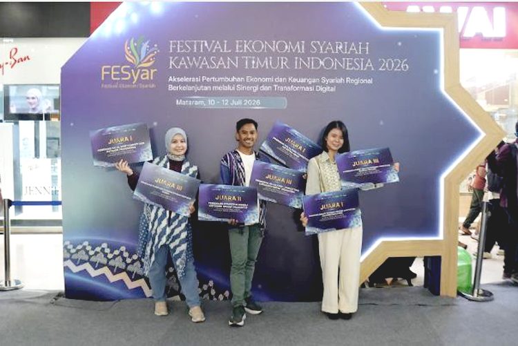 Kalimantan Barat Bersinar di Ajang FESyar KTI 2026, Kantor Perwakilan Bank Indonesia Provinsi Kalimantan Barat (KPwBI Kalbar) berhasil menorehkan prestasi dengan membawa pulang delapan prestasi. Ajang Festival Ekonomi Syariah Kawasan Timur Indonesia (FESyar KTI) 2026 digelar di Mataram, Nusa Tenggara Barat, pada 10–12 Juli 2026. (ist)