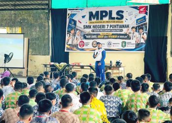 Asmo Kalbar Hadir di MPLS SMKN 7 Pontianak