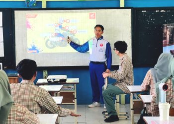 Asmo Kalbar Gelar Edukasi SR, #Cari_aman di SMAN 5 Pontianak