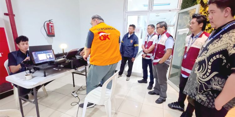 OJK Serahkan Tersangka Kasus Asuransi Jiwa Prolife