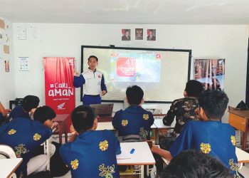 Asmo Kalbar Gelar Edukasi SR di SMKN 9 Pontianak Wujudkan Generasi Muda #Cari_aman