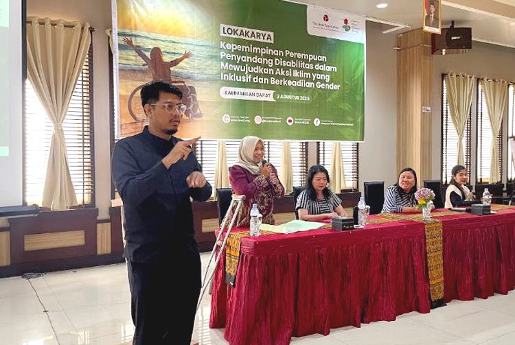 Lokakarya Kepemimpinan Perempuan Penyandang Disabilitas, Aksi Iklim yang Inklusif dan Berkeadilan Gender yang digelar HWDI didukung oleh The Asia Foundation di Pontianak, Senin. (ist)