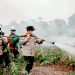 Kapolda Kalbar Turut Padamkan Api di Dua Titik Karhutla