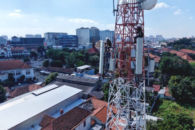 Pemulihan jaringan terus menunjukkan perkembangan positif. XLSMART juga memberikan benefit komunikasi bagi pelanggan XL, SMARTFREN, dan AXIS serta menyiapkan bantuan logistik bagi warga terdampak di Nusa Tenggara Timur. (ist)