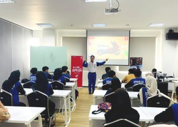 Asmo Kalbar Ajak Pelajar SMAN 14 Pontianak Jadi Generasi Pelopor Keselamatan Berkendara