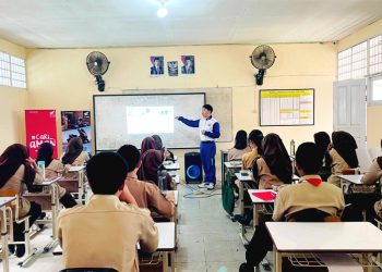 Asmo Kalbar Sambangi SMKN 7 Pontianak, Kampanyekan Etika Berkendara di Jalan Raya