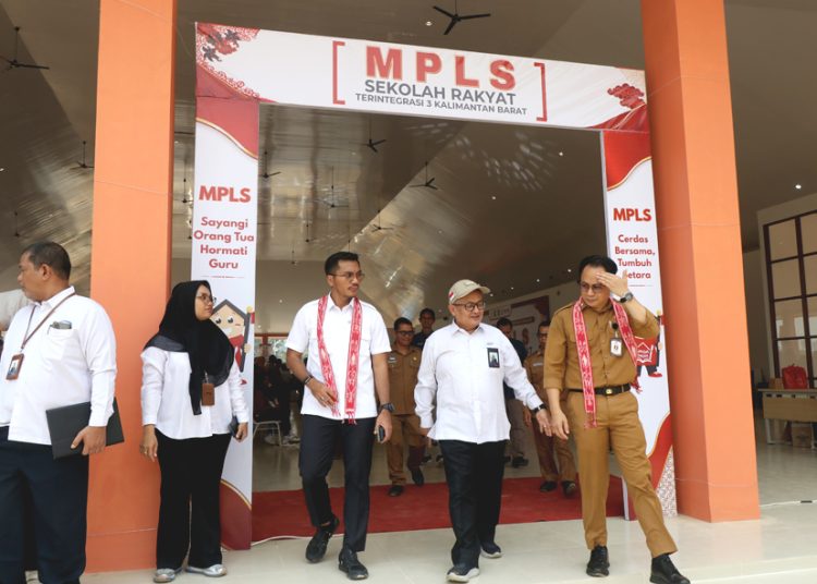 Kepala Perwakilan BPKP Provinsi Kalimantan Barat, Rudy M. Harahap, menghadiri pembukaan Masa Pengenalan Lingkungan Sekolah (MPLS) Sekolah Rakyat Terintegrasi (SRT) 3 Provinsi Kalimantan Barat Tahun Pelajaran 2026/2027 di Singkawang, Senin. (ist)
