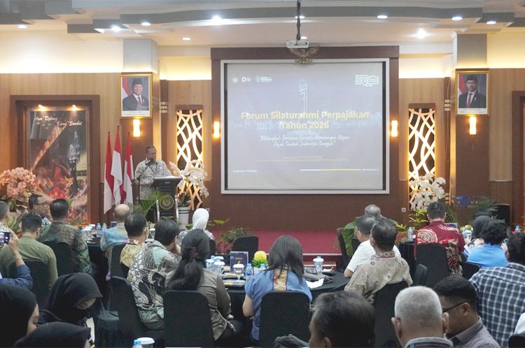 Kanwil DJP Kalbar bersama KPP Pratama Pontianak Barat, KPP Pratama Kubu Raya, dan KPP Pratama Pontianak Timur, berkolaborasi melaksanakan kegiatan Forum Silaturahmi Perpajakan di Aula Kantor Wilayah DJP Kalimantan Barat, Kamis. (ist)