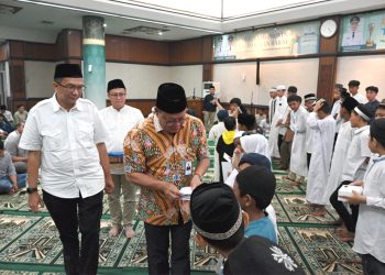 Kabut Asap, Keluarga Besar Bank Kalbar Gelar Salat Istisqa Bersama Anak Yatim