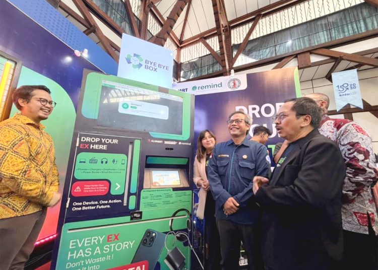 Bersama REMIND, XLSMART menghadirkan E-Waste Reverse Vending Machine pertama di Indonesia untuk mendorong pengelolaan sampah elektronik yang lebih bertanggung jawab melalui teknologi, edukasi, dan aksi nyata generasi muda.(ist)