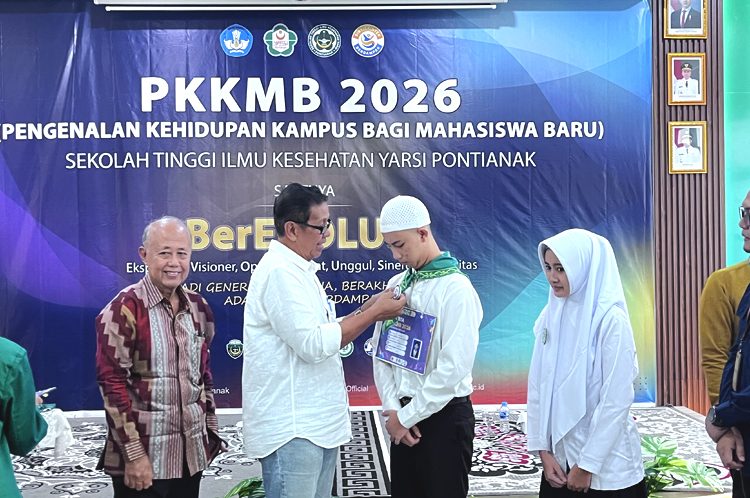 Pembukaan Pengenalan kehidupan Kampus bagi Mahasiswa Baru (PKKMB) STIKES Yarsi Pontianak, Kalimantan Barat yang diikuti 272 mahasiswa baru.(ist)